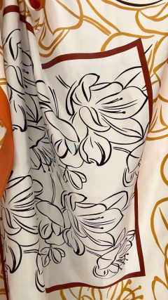 LENÇO ESTAMPADO LARANJA - comprar online