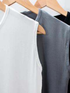 Remera Sin Mangas Hombre en internet