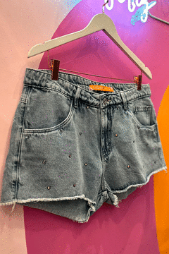 Short curto com pedrarias GRAMMD - 2338000 - GRAMMD