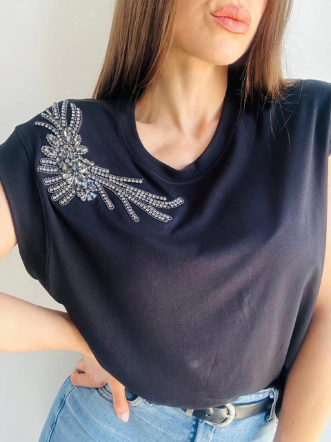 REMERA SARA - comprar online