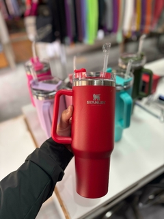 VASO VIRAL 1,18 LTS STAN CON PAJITA en internet
