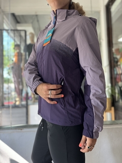 Campera rompeviento antiagua bicolor promo en internet