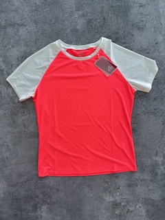 Remera I-RUN strass combinada - Sin Nombre Sport