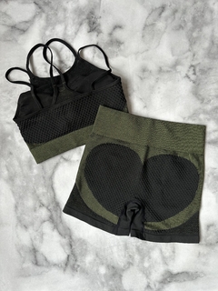 Set conjunto deportivo SEAMLESS en internet