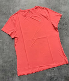 Remera dry fit i-run stras talles especiales