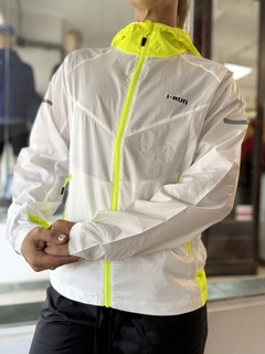 Imagen de Campera i-run impermeable ideal deportes