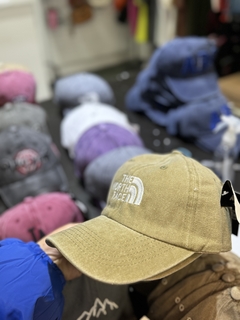 Gorra TNF logo bordado UNISEX