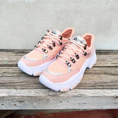 Gucci Salmon en internet
