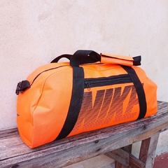 Bolso Nike Naranja - comprar online