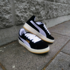 Zapatillas Puma Classic de Gamusa Negro
