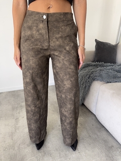 Pantalón cuerina vintage en internet