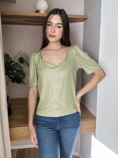 Imagen de Remera brillo cuello espejo