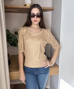 Remera brillo espalda en V