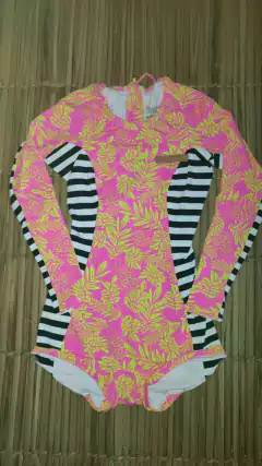 Maiô Adulto Short Manga Longa Lycra UV50+ Floral pink - loja online