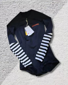 Maiô Adulto Short Manga Longa Lycra UV50 Preto Listra - Nalucau 