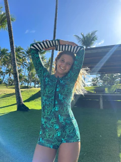 Maiô Infantil Teen Short Manga Longa Lycra UV50 Verde Vivo na internet