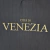 camisa-venezia-veneza-home-i-2022-2023-22-23-modelo-torcedor-preta-masculina-man-aramu-connoly-busio-cuisance-5