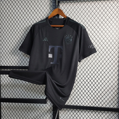 2023 2024 Os Bávaros Bayer de munique bundesliga home I adidas alemao bayern lewa muchen 12Multimarcas