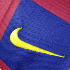 Personalização de camisas de futebol, Times internacionais de futebol, Uniformes de futebol de alta qualidade, Designs exclusivos de camisas de futebol, Coleção de camisas de futebol autênticas , Camisas de futebol vintage, Camisas de futebol colecionávei