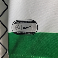 Camisa + Shorts Infantil Unissex Sporting de Portugal Home 23/24 Torcedor - CAMISAS DE FUTEBOL TAILANDESAS 1.1 - 12multimarcas