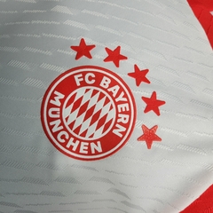 Camisa Bayern de Munique Home 2023/2024 Jogador Adidas Masculina - Branca - CAMISAS DE FUTEBOL TAILANDESAS 1.1 - 12multimarcas