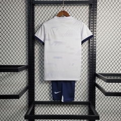 Camisa + Short Infantil Unissex Tottenham Home I 2023 Nike - Branco e Azul