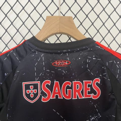 Personalização de camisas de futebol, Times internacionais de futebol, Uniformes de futebol de alta qualidade, Designs exclusivos de camisas de futebol, Coleção de camisas de futebol autênticas , Camisas de futebol vintage, Camisas de futebol colecionávei