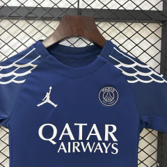 Personalização de camisas de futebol, Times internacionais de futebol, Uniformes de futebol de alta qualidade, Designs exclusivos de camisas de futebol, Coleção de camisas de futebol autênticas , Camisas de futebol vintage, Camisas de futebol colecionávei
