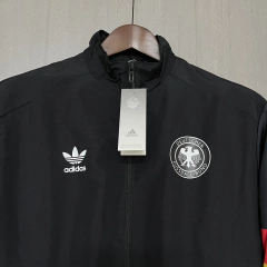 Personalização de camisas de futebol, Times internacionais de futebol, Uniformes de futebol de alta qualidade, Designs exclusivos de camisas de futebol, Coleção de camisas de futebol autênticas , Camisas de futebol vintage, Camisas de futebol colecionávei