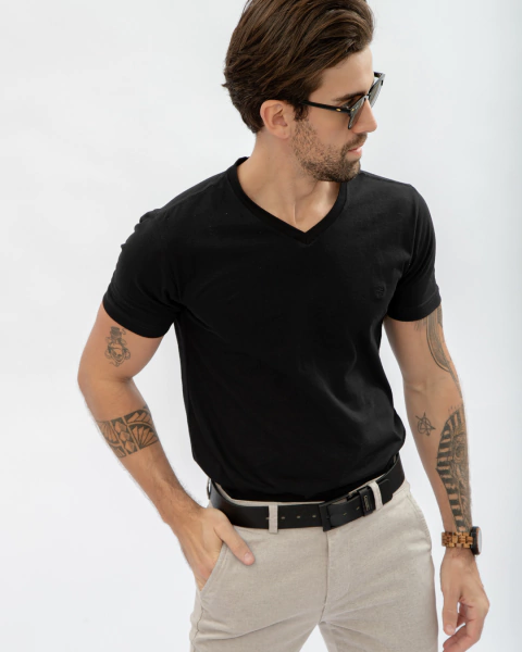 Malha Básica TRT Preta Gola V