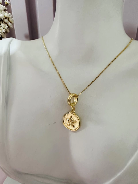 COLAR ESTRELA DO MAR MEDALHA OUR