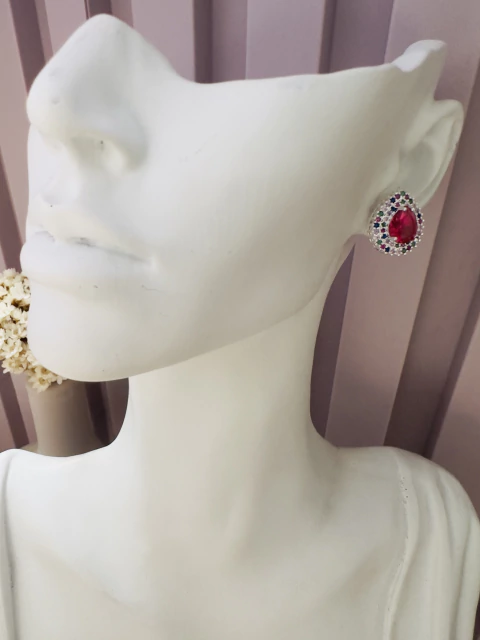 BRINCO PREMIUM GOTA FUCSIA ZIRCÔNIA COLORS PRT