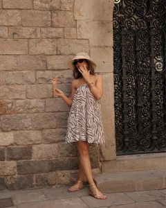 Vestido Curto Animal Print na internet
