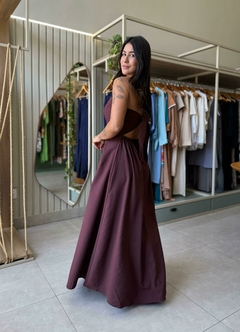 Vestido Carol Marrom na internet