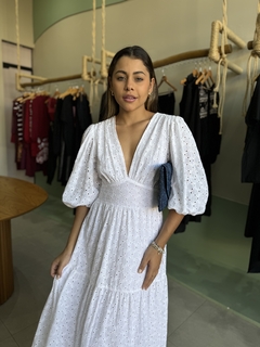 Vestido Laise Branco na internet