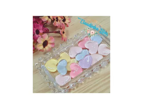 Aplique de resina coração exclamação 2cm x 1,6cm - c/5 unidades sortidas