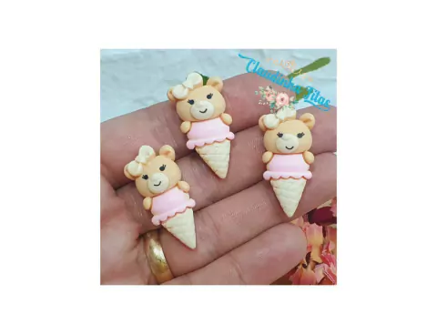Aplique de resina sorvete c/ursinha 1,5 x 3cm - c/5 unidades
