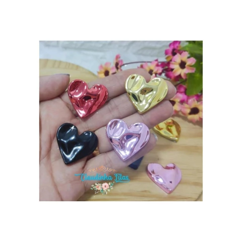 Aplique de resina coração 3 cm - 4 unidades da mesma cor