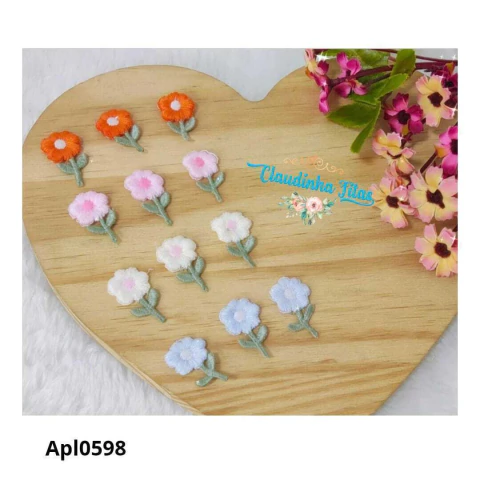 Aplique flor bordada com cabo 3cm - 8 unid. sortida