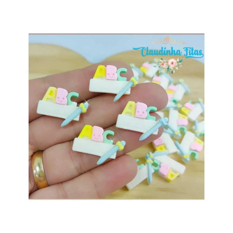 Aplique escolar regua ABC cand resina (4 unidades )