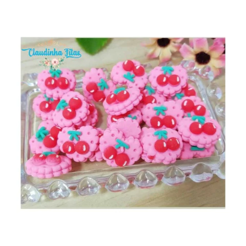 Aplique de resina coração com cereja 1,5x2cm - 5 unidades