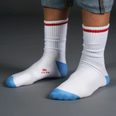 MEDIAS NIKI ROJO - comprar online