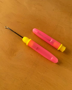 Aguja con traba - comprar online