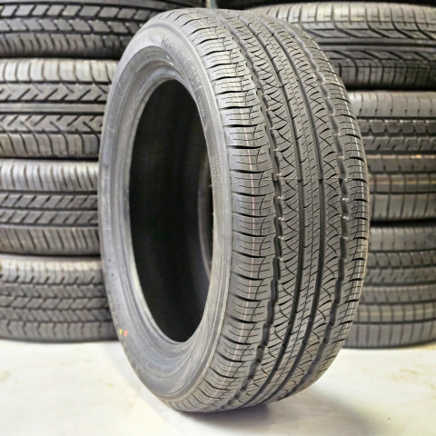 235/50/18 97V TRIANGLE TR259