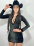 Vestido de veludo com decote de ilheos