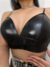 Cropped Top preto na internet