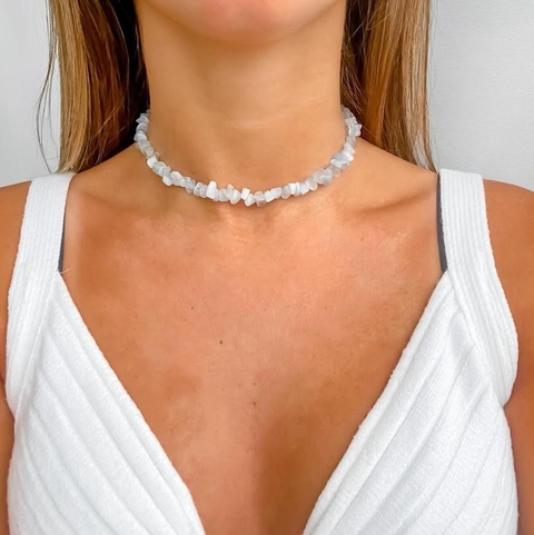 Colar Choker de Cascalho Azul Claro em Macramê com Alongador
