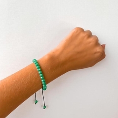 Pulseira Amaea Macramê Cristal de Vidro Facetado Verde Bandeira 6mm