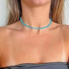 Choker Amaea de Cristal Facetado Azul Caribe de 4mm Folheado a Ouro 18k