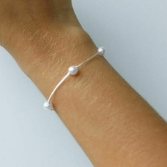 Pulseira Amaea com Pérolas Folheada a Prata
